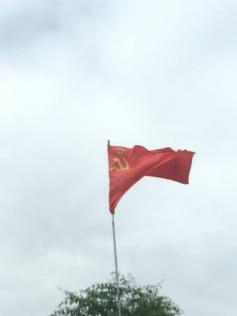 Красный стяг СССР отныне гордо реет над читинским поселком Антипиха. 20 июля.