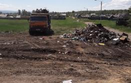 ​Сапожников вместе с чиновниками отправился в рейд по несанкционированным свалкам