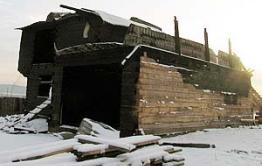 В Красном Чикое сожгли дом сотрудника полиции