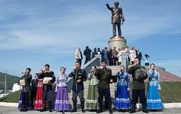 В Чите открыт памятник основателю города