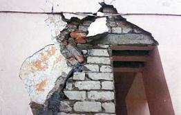 Пос. Аэропорт: 6-летний ребенок получил кирпичом по голове