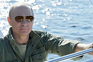 Путин встретит день рождения в чикойской тайге с колотом в руках