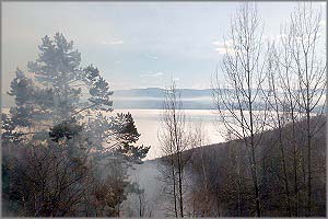 Огонь атакует село Верхний Ульхун. Жители не сдаются