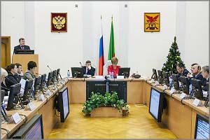 Депутат ЗакСа, у которого самый длинный…