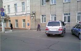 Водитель «Лэнд Крузера-100» угодил в руки полицейских