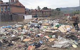 Помойка в Антипихе растянулась на несколько метров
