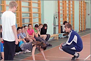 В Улетовском районе школьники стали жертвами физрука