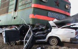 Водитель «Жигулей» в первый день Нового года погиб в ДТП с поездом