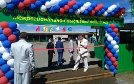  Бараны, овцы, козы и козлы застыли в ожидания приезда Меняйло