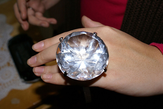 Кольцо с бриллиантом за 80 тыс. р. украли у читинца