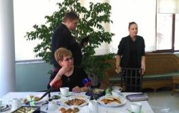 Подсадные «утки» и домашние заготовки, - впечатления от первого пресс-завтрака Ждановой