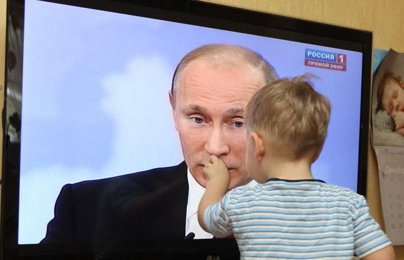 Россию ждёт второй эшелон «детей Путина» - президент пообещал первенцам 10 тыс