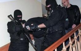 Банду с участием полицейских ждет суд за нападения на торгпредов