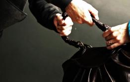 Забайкалец задержал гопотелку, вырвавшую сумку у 70-летней пенсионерки