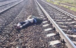 Выброшенный из поезда забайкальским полицейским 80-летний доцент собрал пять папок прокурорских отписок