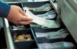 В Чите продавец обокрала магазин, в котором работала