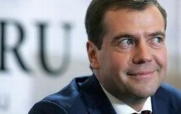 15 % жителей России считают Дмитрия Медведева «недалеким»