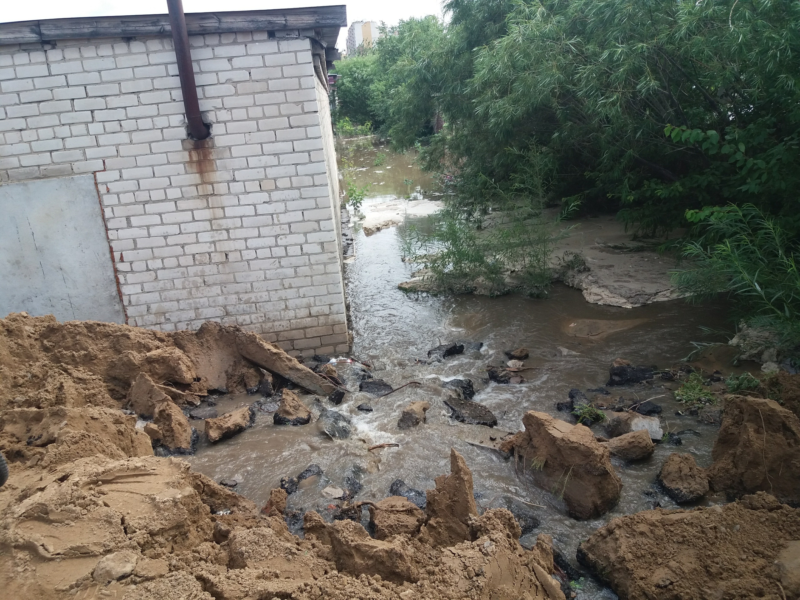 Жители СНТ «Заря» под Читой сидят без воды и еды из-за размытых дорог
