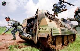 Китайского военного ударило молнией на учениях в Забайкалье