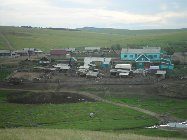 Жители Верхнего Умыкея вынуждены доставлять воду из соседнего села