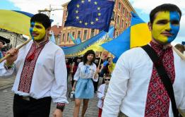 ФСБ приглашает к сотрудничеству бегущее из Украины население (фото)