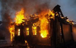 Делом сгоревших на пожаре в Урейске детей займётся следком
