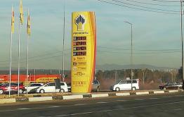 Мандраж после проверок в «Нефтемаркете»? Цена на бензин на «Роснефти» ниже на 10 рублей, чем у других