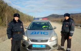 В Могочинском районе сотрудники спасли из огня мужчину