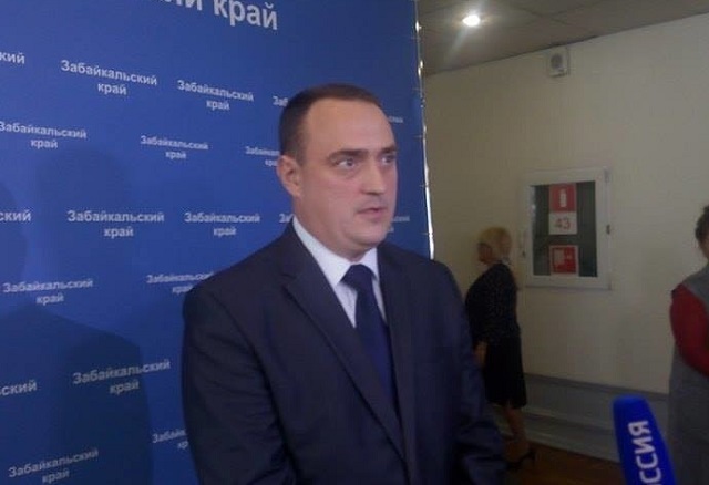 Федерального инспектора по ЗК Дмитрия Колозина не пустили в ДВО и отправили на Алтай