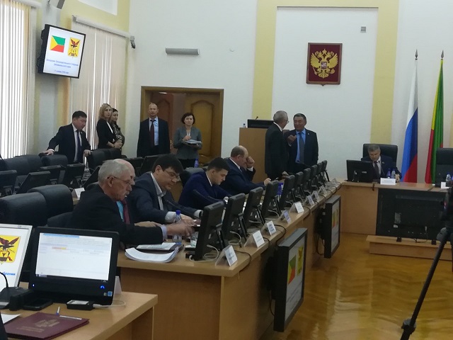 КПРФ и ЛДПР намерены голосовать против бюджета на следующий год
