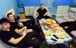 «Вечорка» № 46: Как Цеповяз в лагере ел икру, или «Мурка любит денежных»
