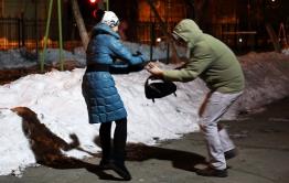 Иногородние грабители обобрали жительницу Читы  