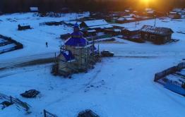Новая дизель-электростанция прибыла в Усть-Каренгу