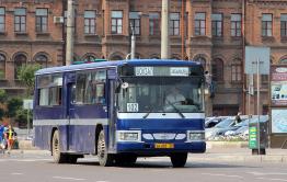Пассажир из Смоленки пожаловался на переполненные автобусы