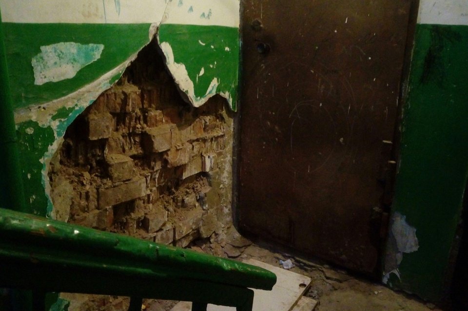 В Чите на КСК обрушились стены подъездов жилого дома
