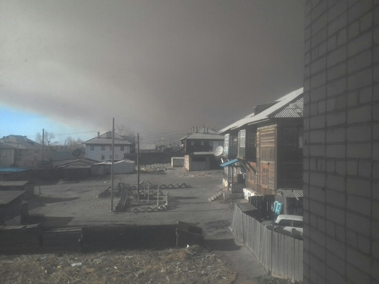 ​Сильный степной пожар бушует в Забайкальском районе