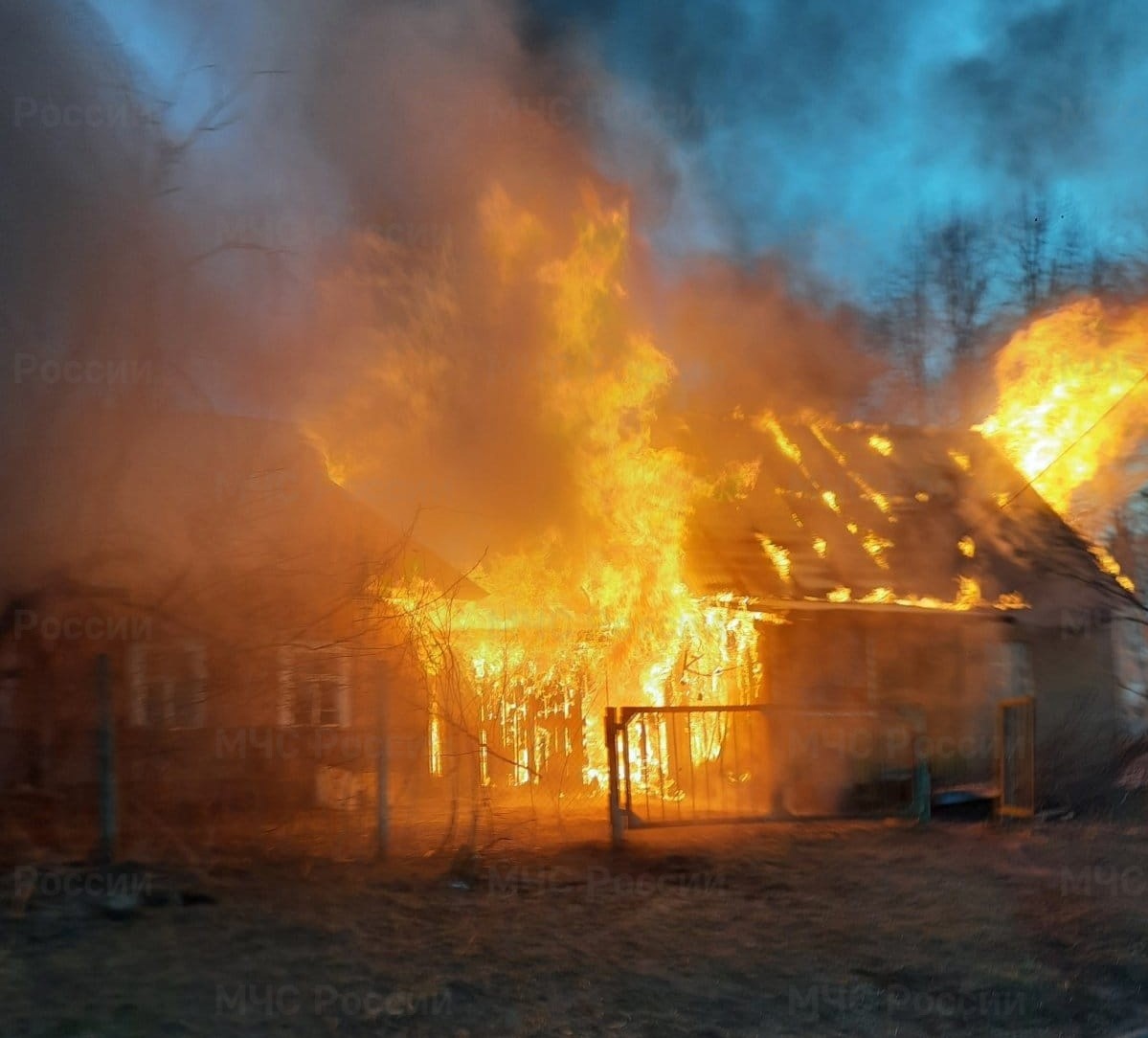 Забайкалец сжёг дом вместе с женой и ее любовником