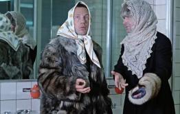 Переодетый в девушку читинец украл 30 тысяч из кассы на автомойке
