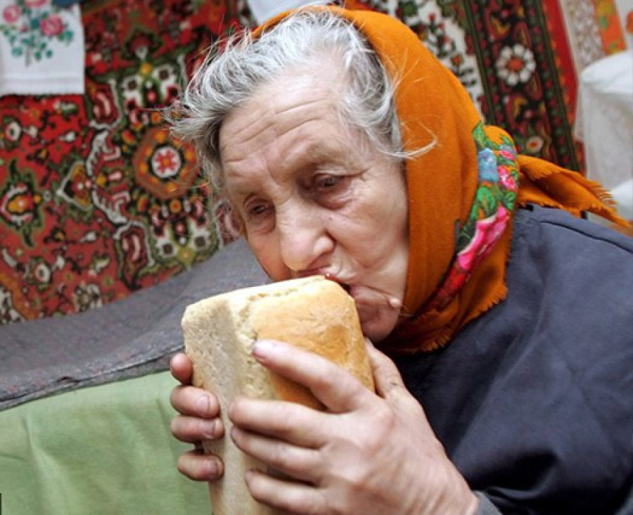 Онищенко рекомендует российским пенсионерам жить впроголодь и больше трудиться