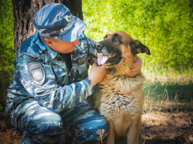В Забайкалье полицейская собака Фрайер нашла без вести пропавшую женщину 