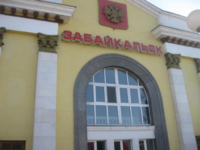 Пособничество педофилам, отсутствие автомоста и очереди к врачам – Осипов в Забайкальске