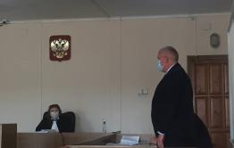 Дело экс-главрача инфекционной больницы Юрчука, обвиняемого в получении взятки, — подробности с судебного заседания 