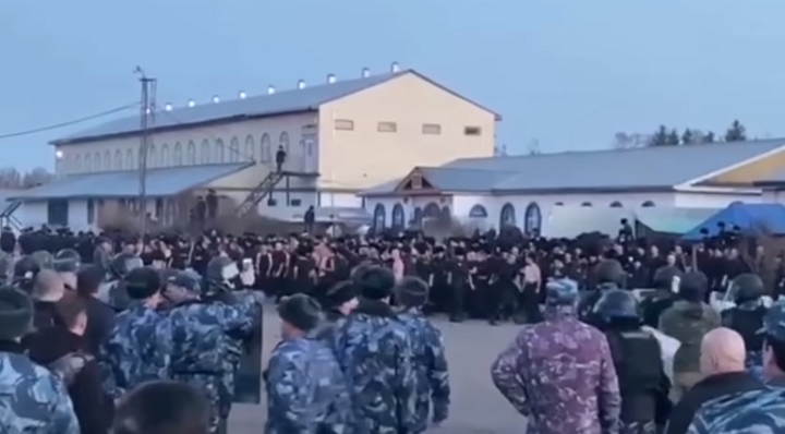 Бунт в колонии строгого режима №15 в Иркутской области. (фото, видео)