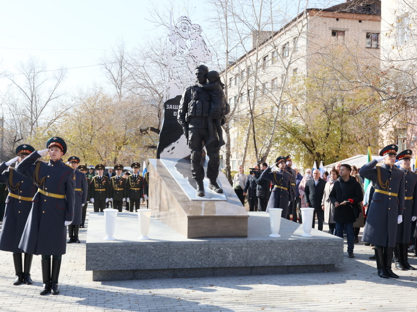Пять памятников героям СВО возведут в Забайкалье 