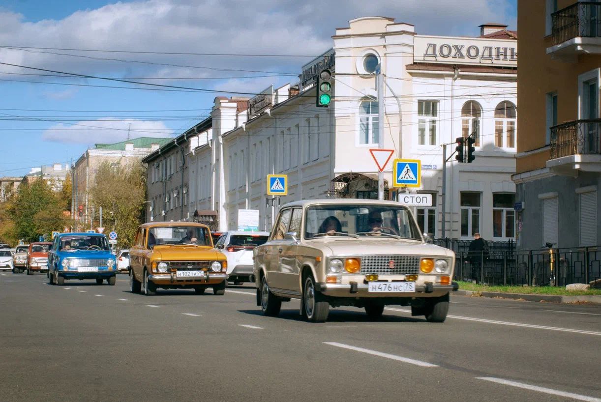 Сезон ретро-автомобилей в Чите закрыт