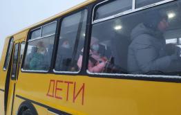 В Чите ребенка выгнали из школьного автобуса. Следователи начали проверку.