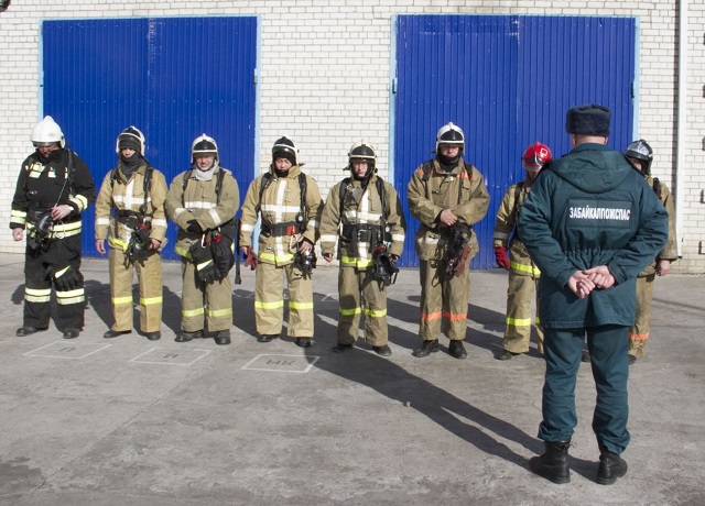 У пожарных в Ясногорске пара сапог на несколько человек