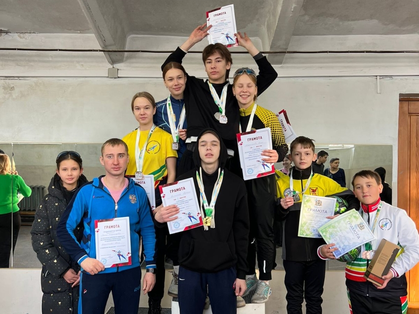 Конькобежцы из Забайкалья завоевали 27 медалей в соревнованиях в Хабаровске