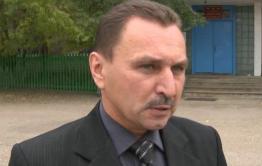 Главу Акшинского района задержали при получении взятки на рабочем месте