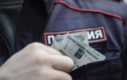 В Забайкалье предприниматель попытался дать взятку полицейскому за покровительство